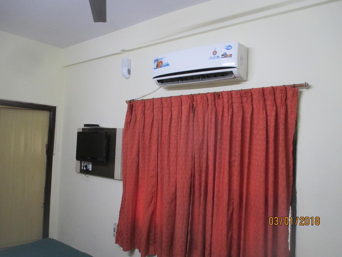 Chandanaresidencys A/C Hotel Visakhapatnam Exterior photo